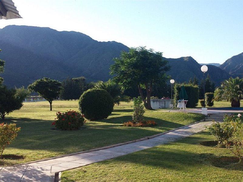 Hotel Lujan Lujan  Zewnętrze zdjęcie