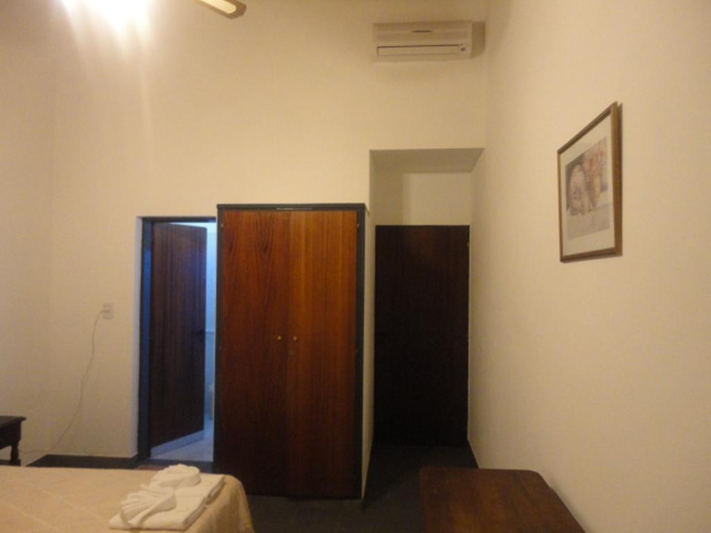 Hotel Lujan Lujan  Pokój zdjęcie