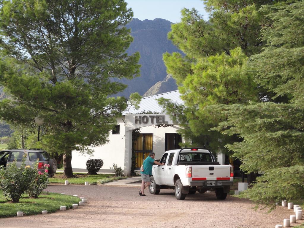 Hotel Lujan Lujan  Zewnętrze zdjęcie